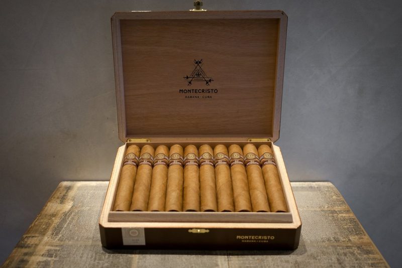 MONTECRISTO 80 ANIVERSARIO